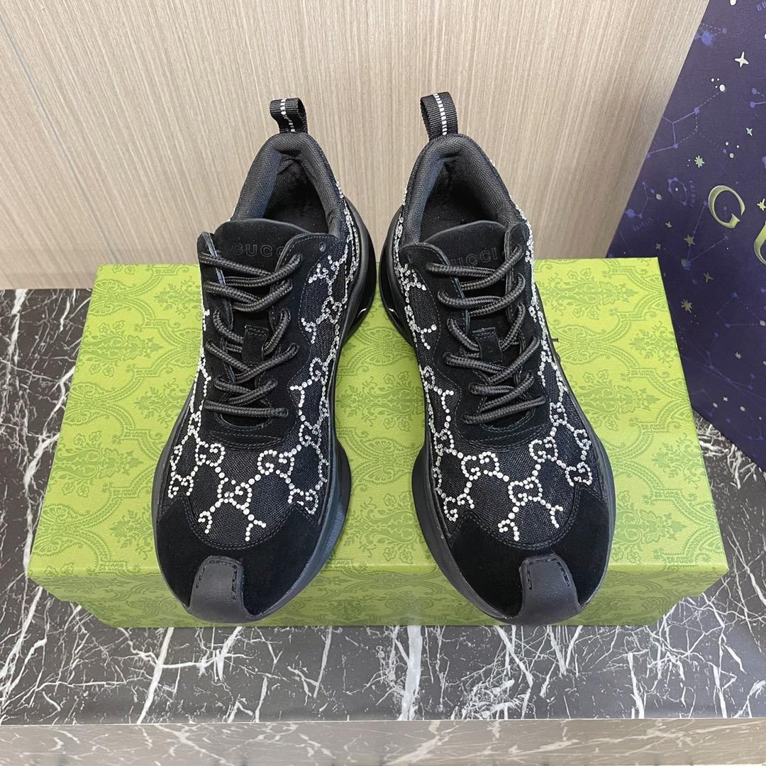Gucci Women's Run Sneaker - DopestKickz