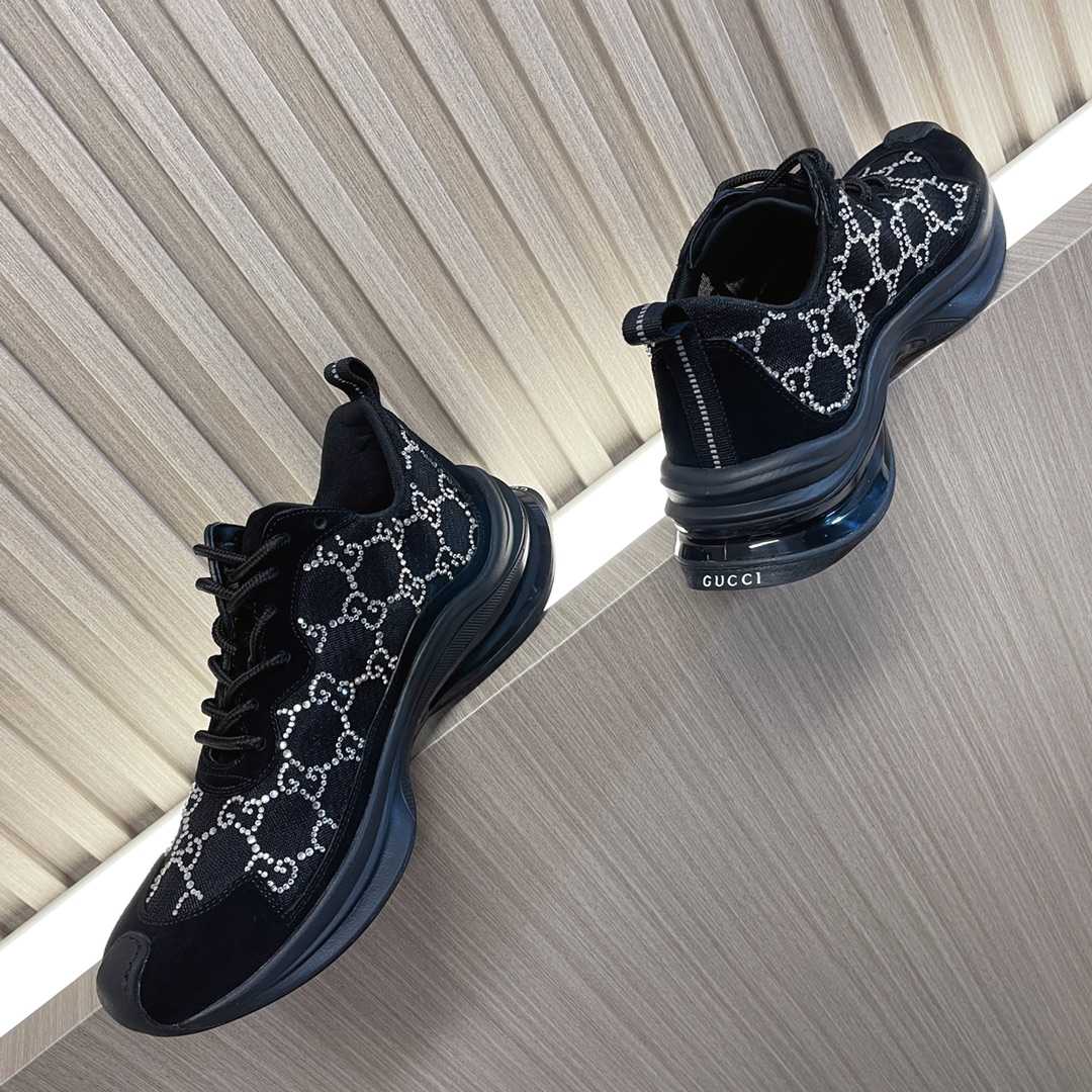 Gucci Women's Run Sneaker - DopestKickz