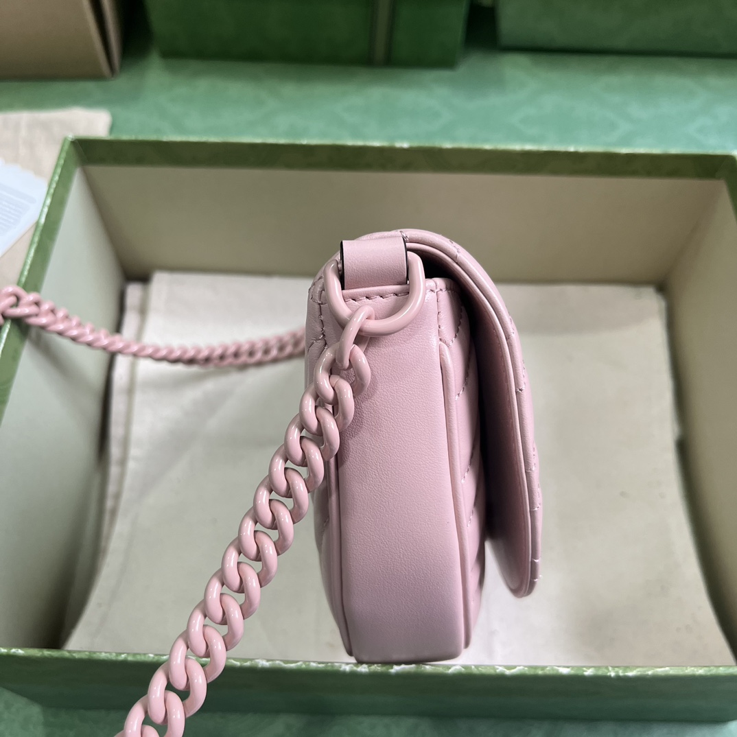 Gucci GG Marmont Matelasse Chain Mini Bag (20x 14.5x 4cm) - DopestKickz