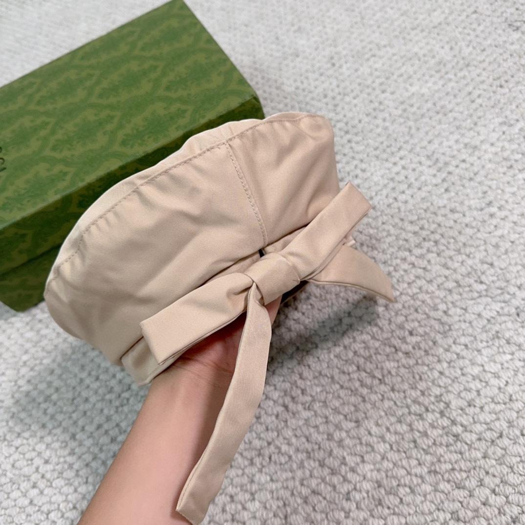 Dior Arty Dior Oblique Beret With Bow - DopestKickz