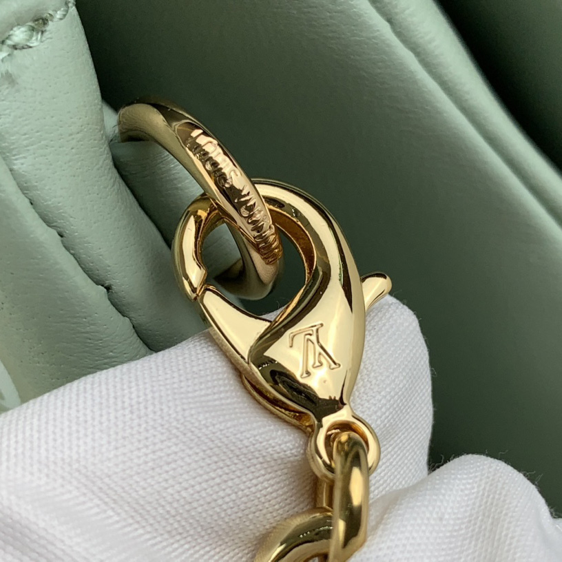 Louis Vuitton Pochette Coussin (20-14-8cm)   M82474 - DopestKickz