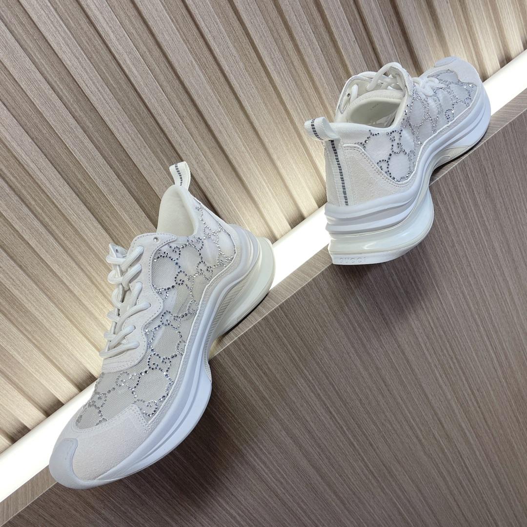 Gucci Women's Run Sneaker - DopestKickz