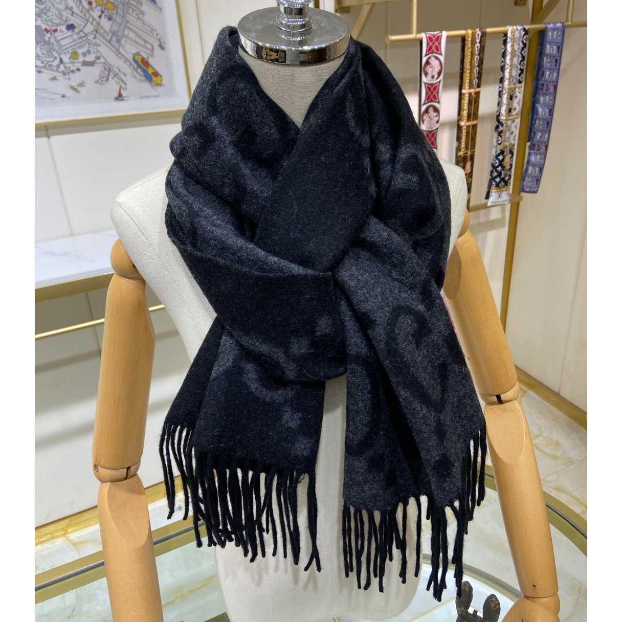 Gucci GG Cashmere Jacquard Scarf - DopestKickz