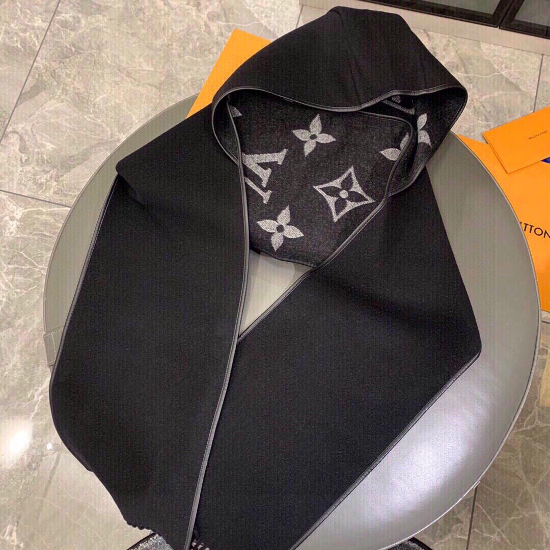 Louis Vuitton Fall For You Scarf - DopestKickz