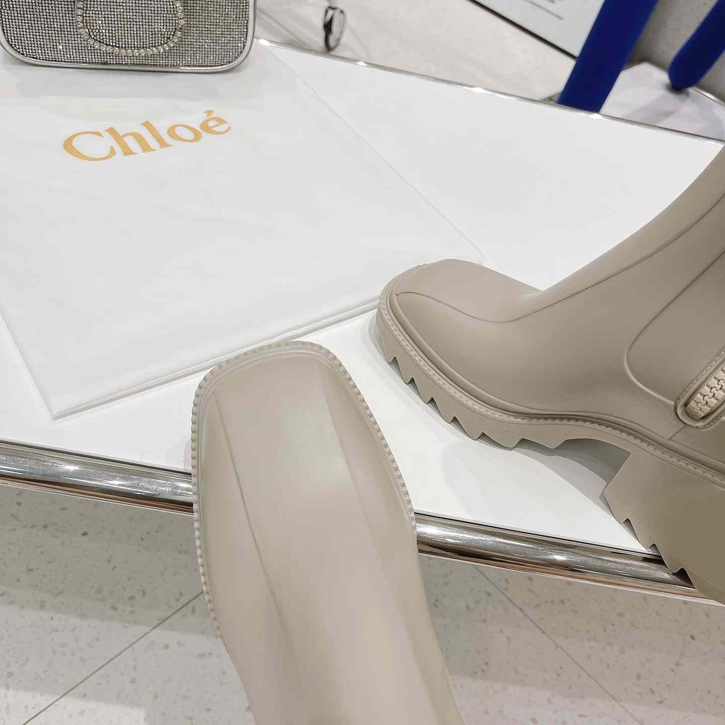 Chloe Debossed-logo Chunky Boots - DopestKickz