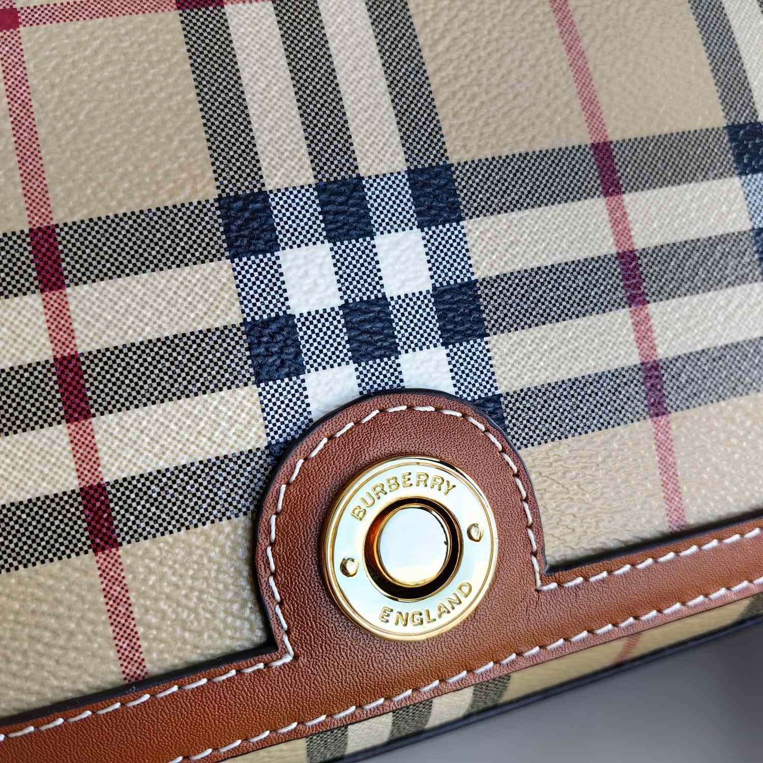 Burberry Top Handle Note Bag - DopestKickz