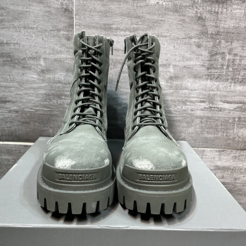 Balenciaga Men's Combat Strike 20mm Boot - DopestKickz