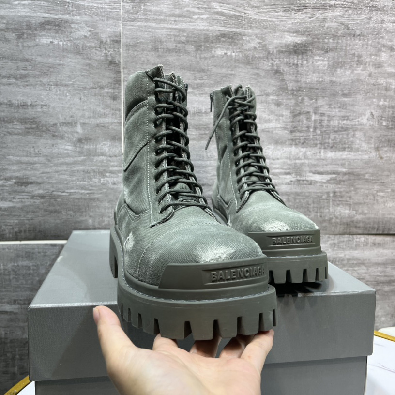 Balenciaga Men's Combat Strike 20mm Boot - DopestKickz