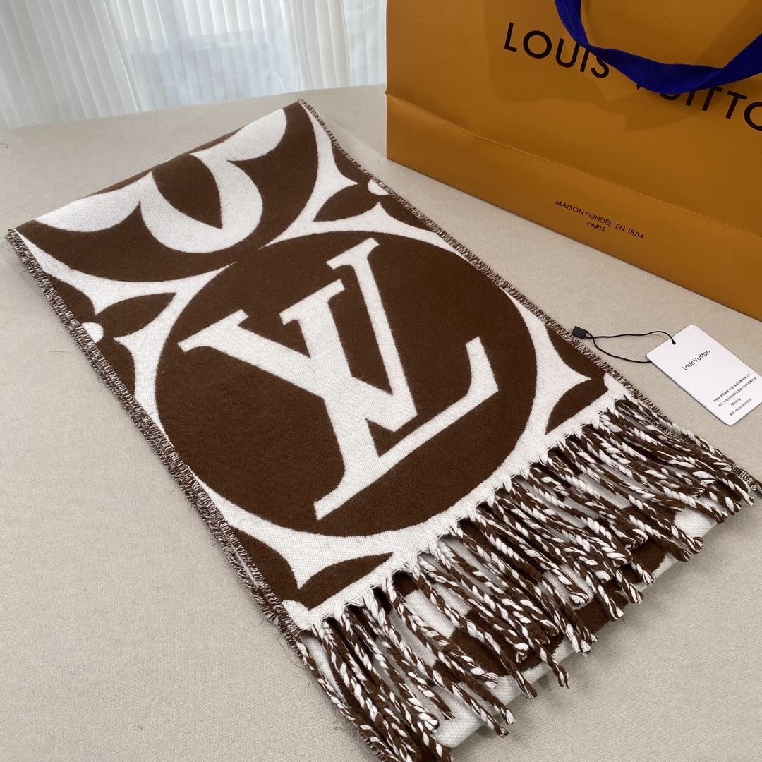Louis Vuitton LV Medallion Scarf - DopestKickz
