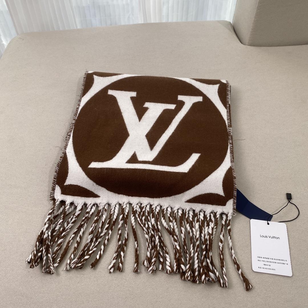 Louis Vuitton LV Medallion Scarf - DopestKickz