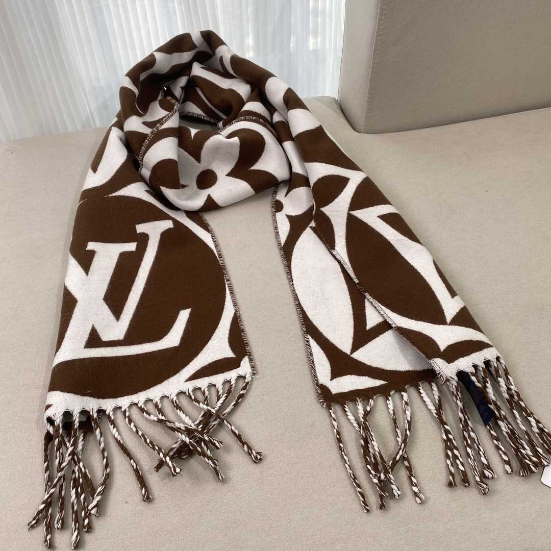 Louis Vuitton LV Medallion Scarf - DopestKickz