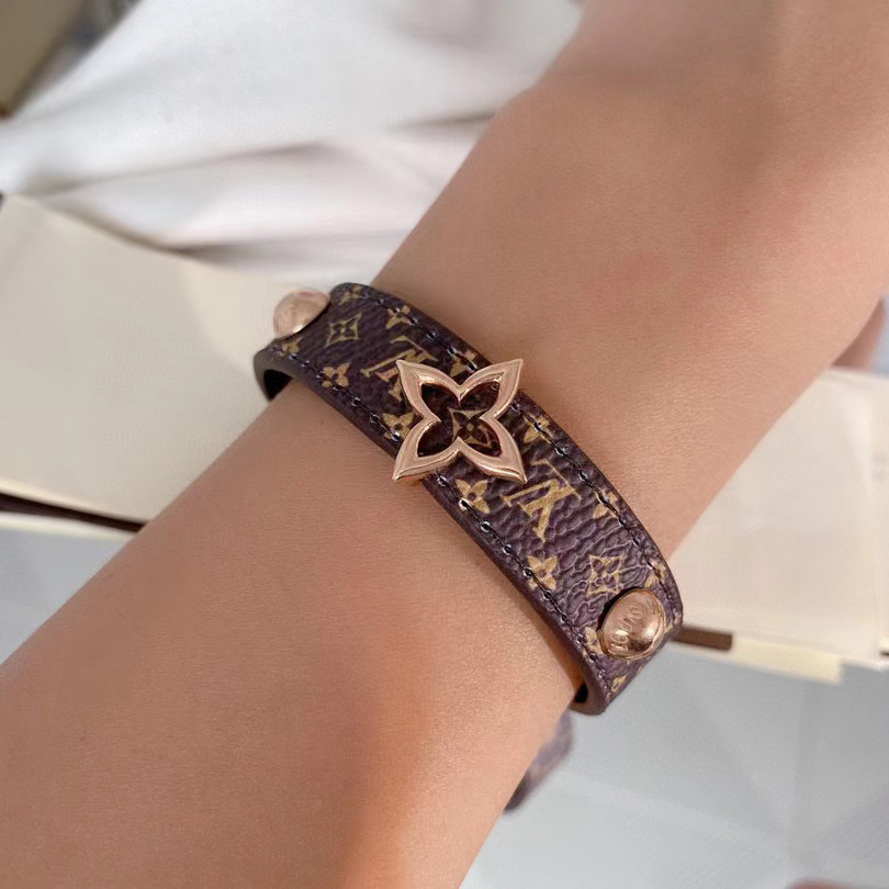 Louis Vuitton Bracelet Nano Monogram - DopestKickz