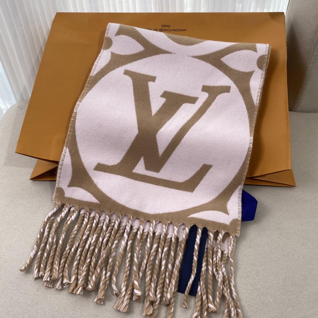 Louis Vuitton LV Medallion Scarf - DopestKickz