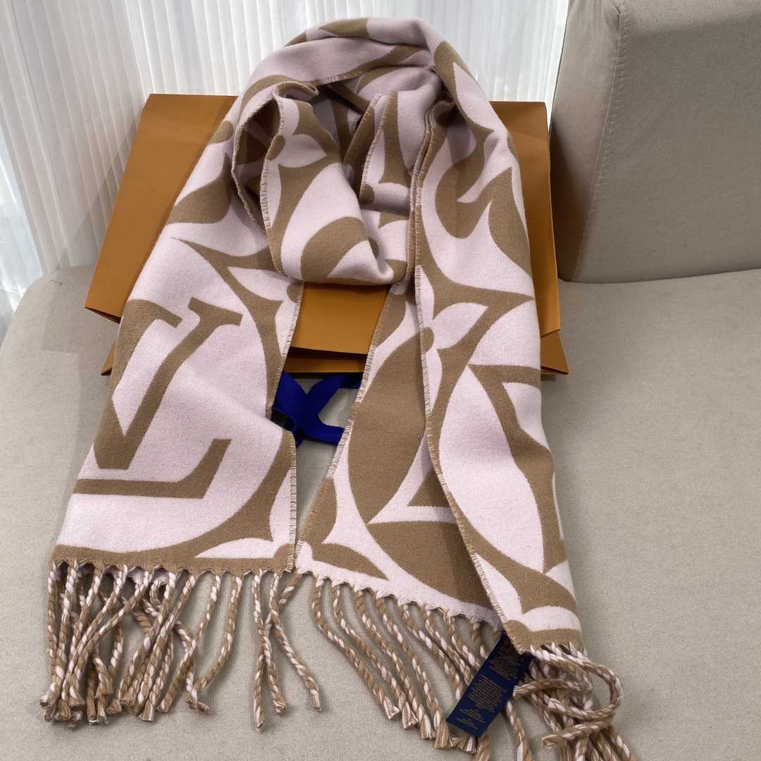 Louis Vuitton LV Medallion Scarf - DopestKickz