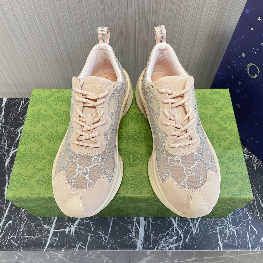 Gucci Women's Run Sneaker - DopestKickz