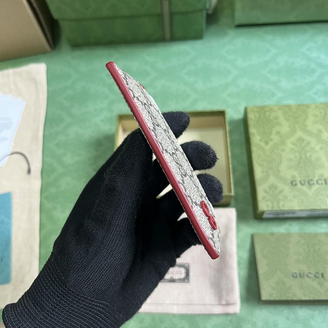 Gucci Card Case With GG Detail - DopestKickz