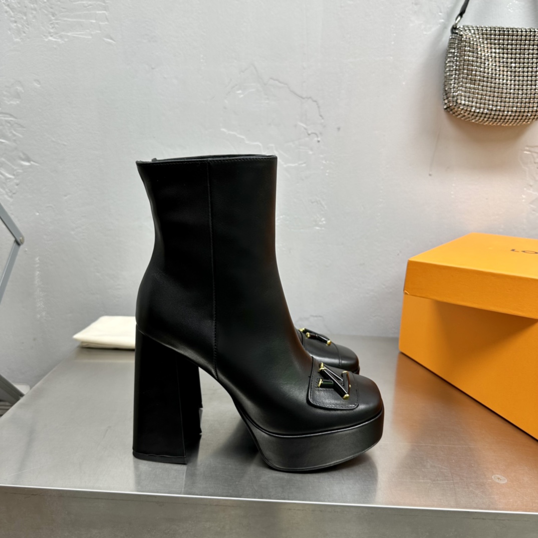 Louis Vuitton Shake Ankle Boot - DopestKickz