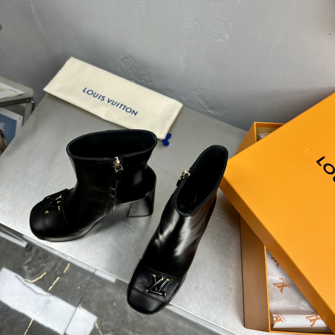 Louis Vuitton Shake Ankle Boot - DopestKickz