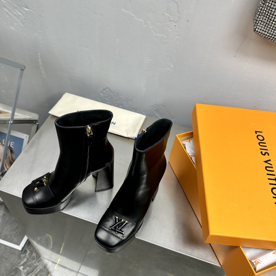 Louis Vuitton Shake Ankle Boot - DopestKickz