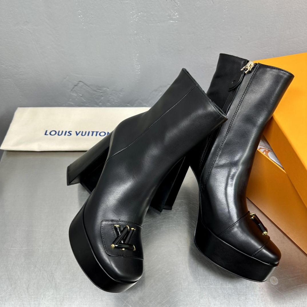 Louis Vuitton Shake Ankle Boot - DopestKickz