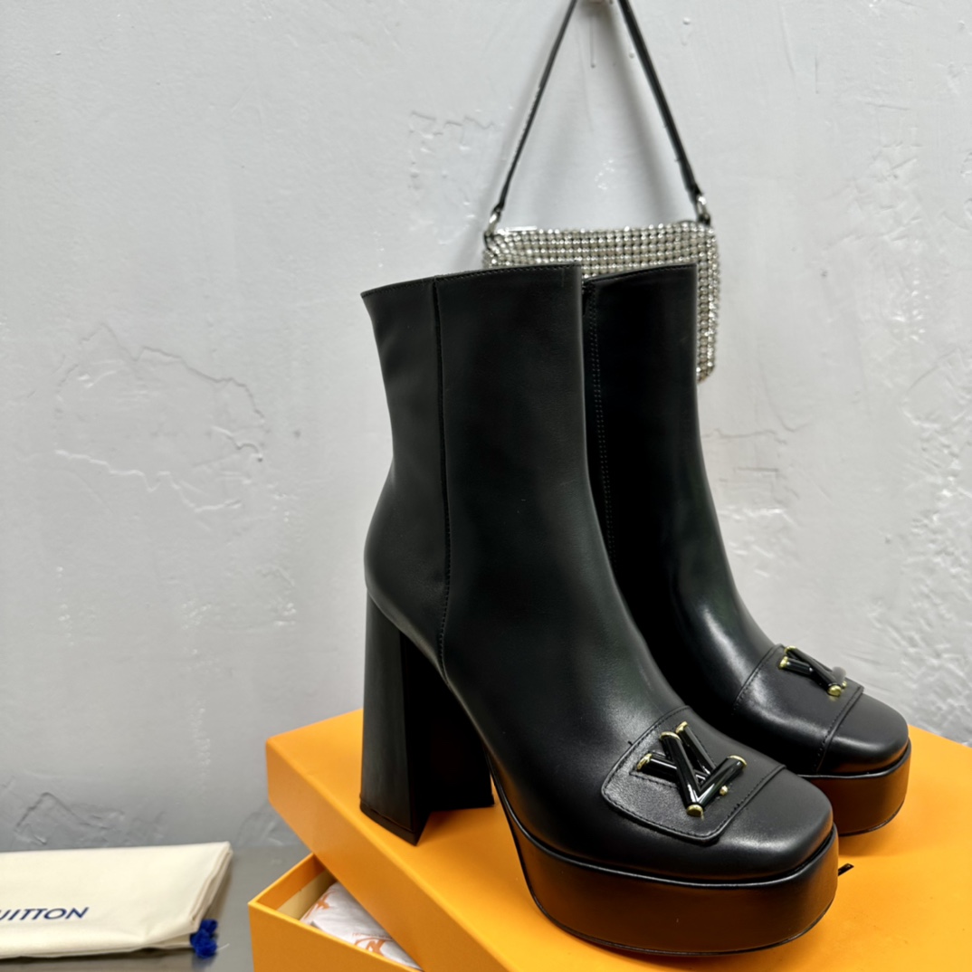 Louis Vuitton Shake Ankle Boot - DopestKickz