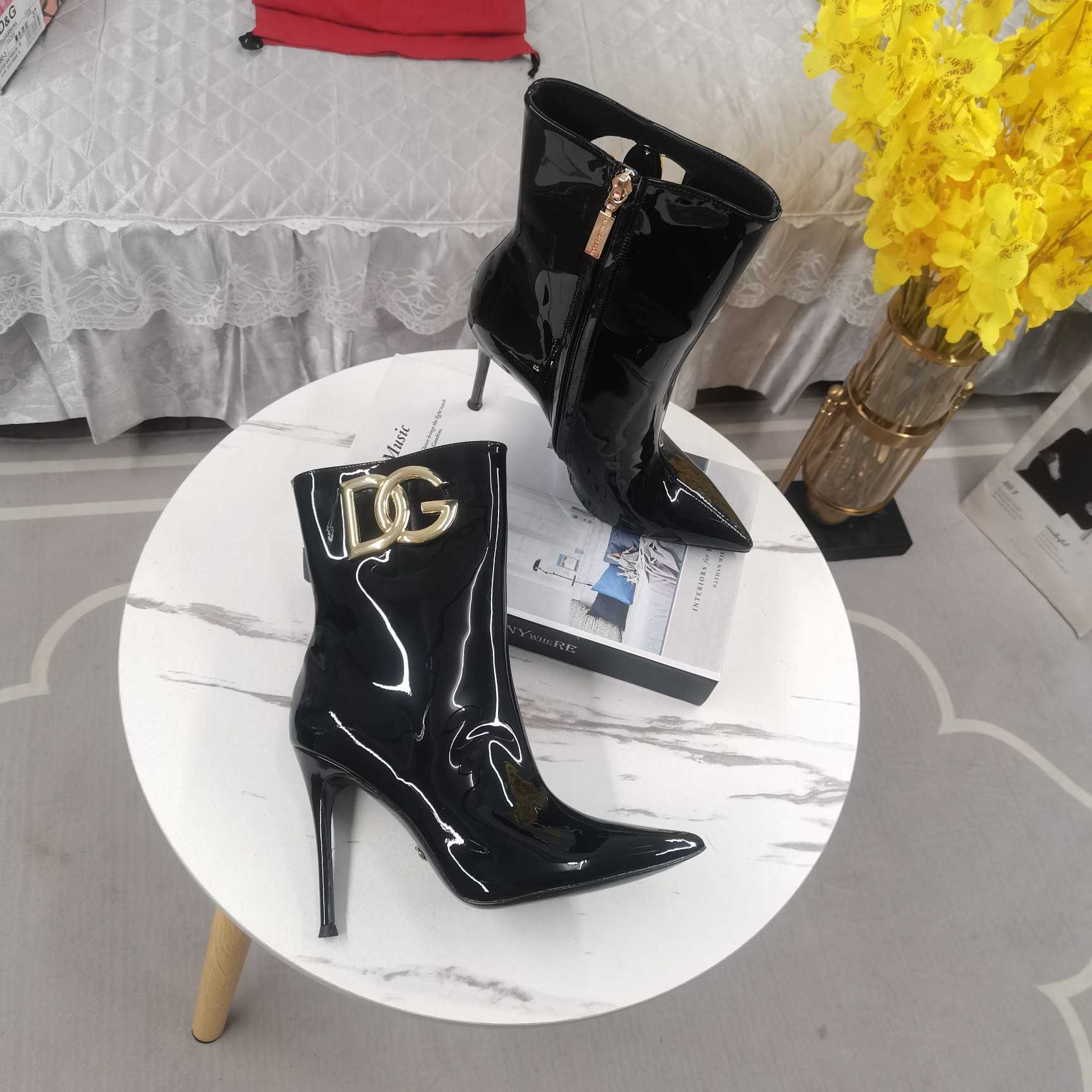 Dolce & Gabbana Calfskin Ankle Boots - DopestKickz
