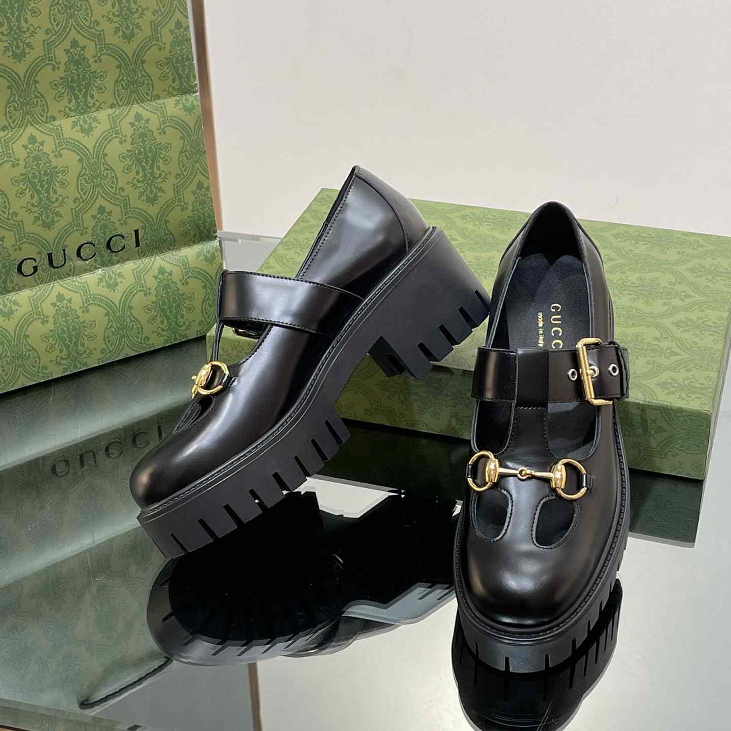 Gucci Women's Loafer With Horsebit - DopestKickz