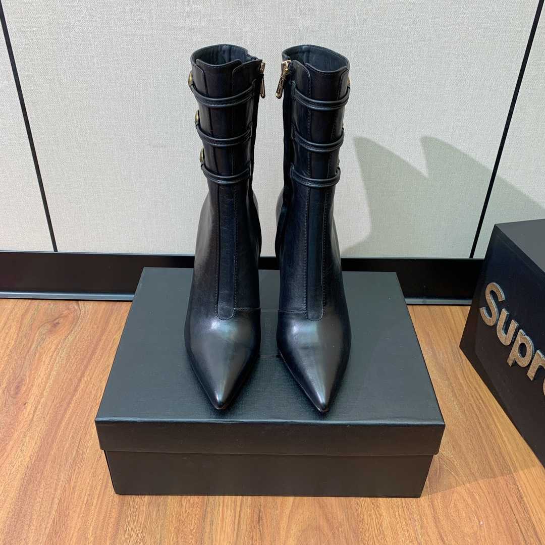 Balmain Alma Leather Ankle Boots - DopestKickz