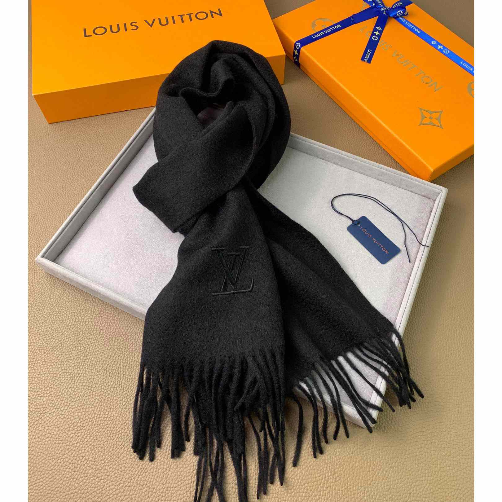 Louis Vuitton Jhelam Scarf - DopestKickz