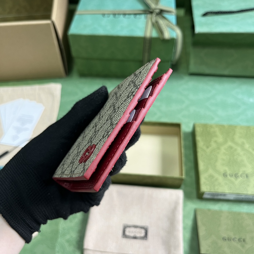 Gucci Wallet With GG Detail - DopestKickz