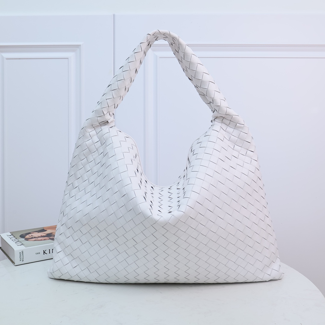 Bottega Veneta Large Hop - DopestKickz