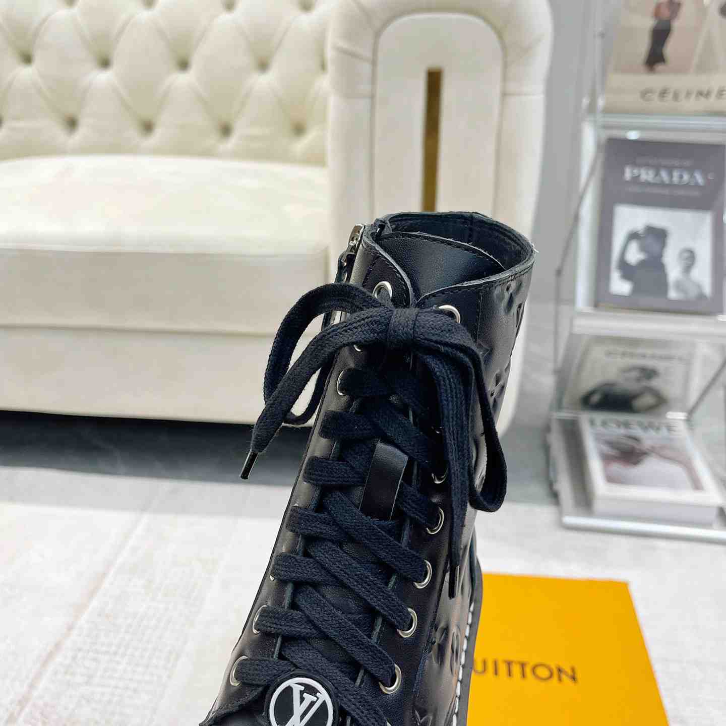 Louis Vuitton Territory Flat Ranger - DopestKickz