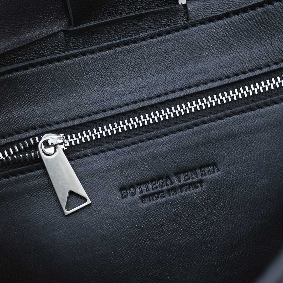 Bottega Veneta Cassette With Versatile Strap - DopestKickz