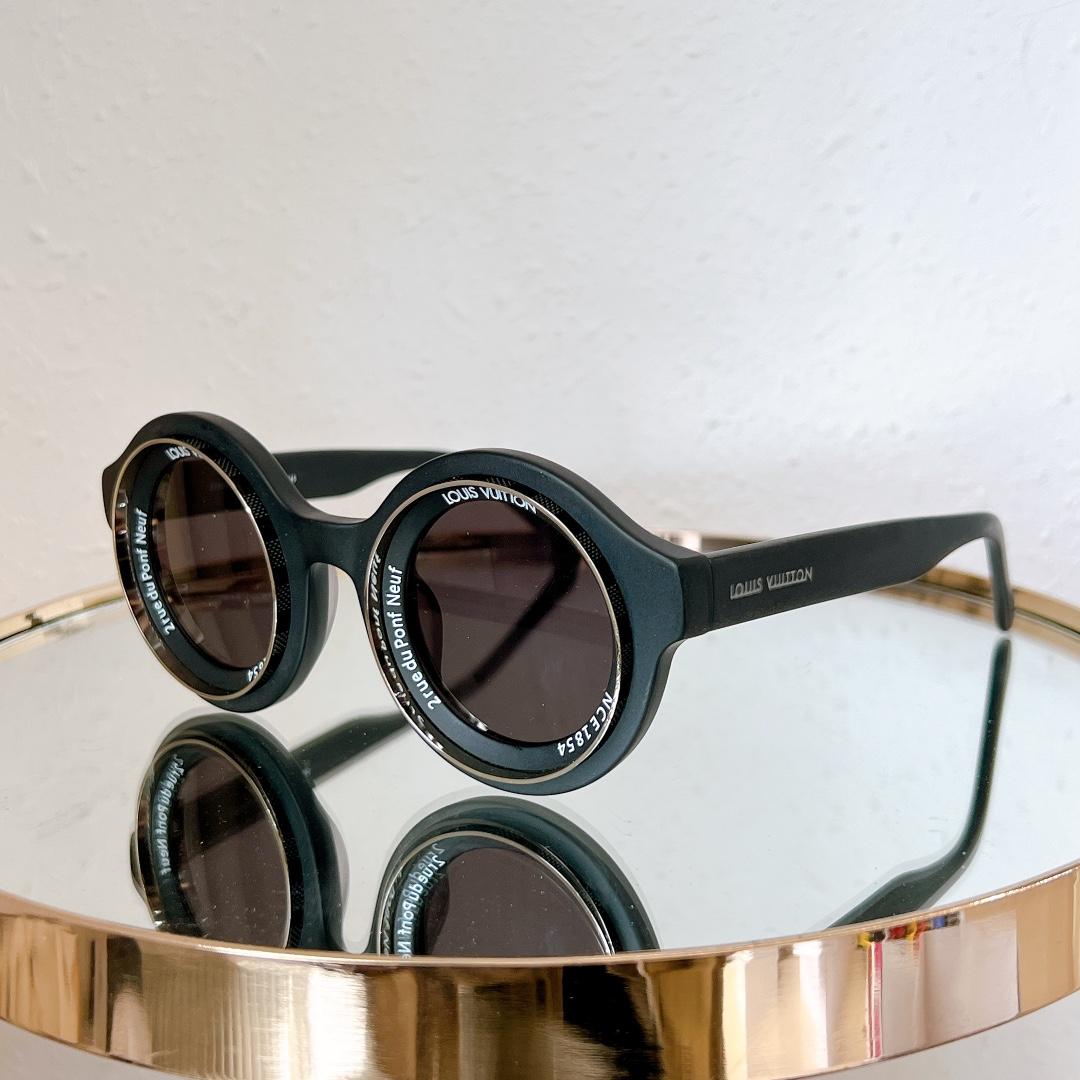 Louis Vuitton Sunglasses    Z2501 - DopestKickz