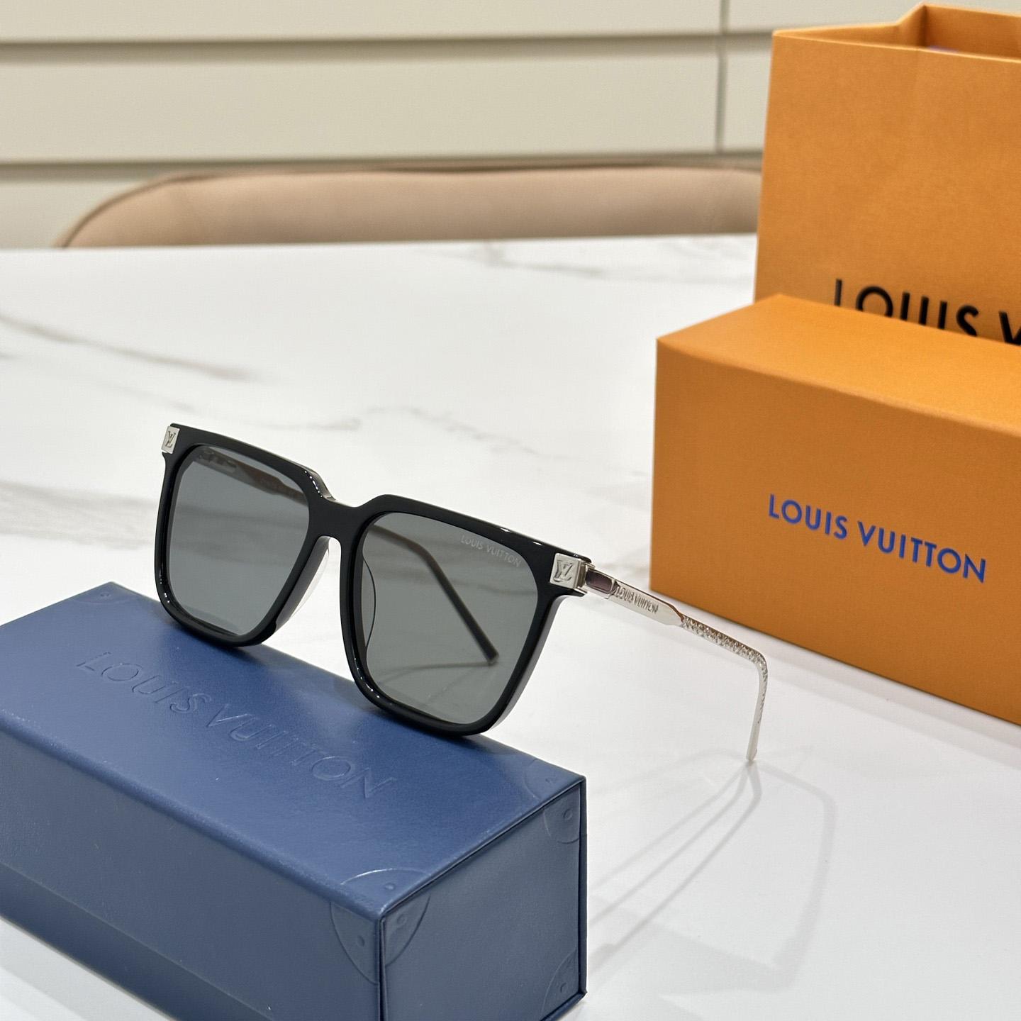 Louis Vuitton LV Rise Square Sunglasses   Z1667E - DopestKickz