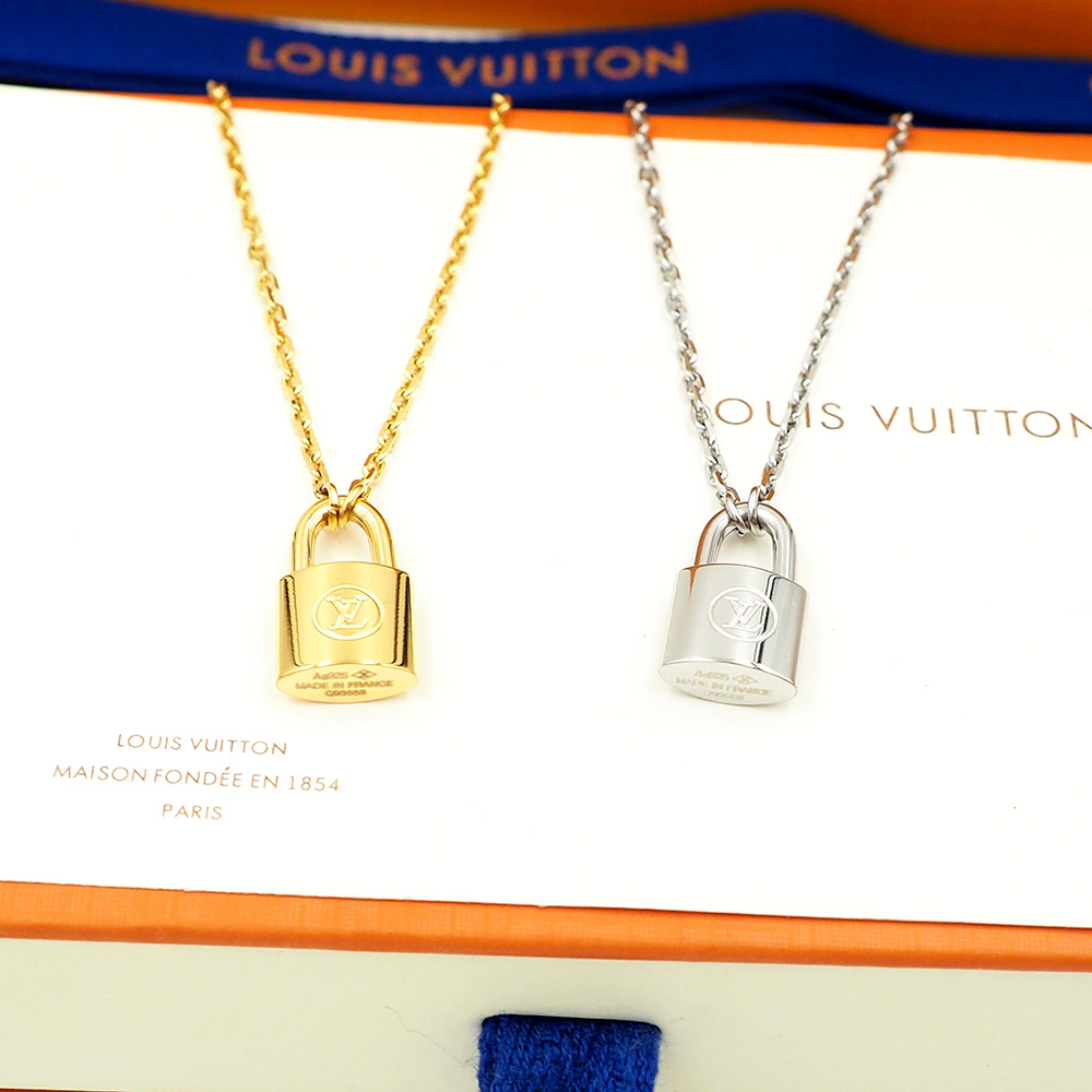Louis Vuitto Lockit Pendant - DopestKickz