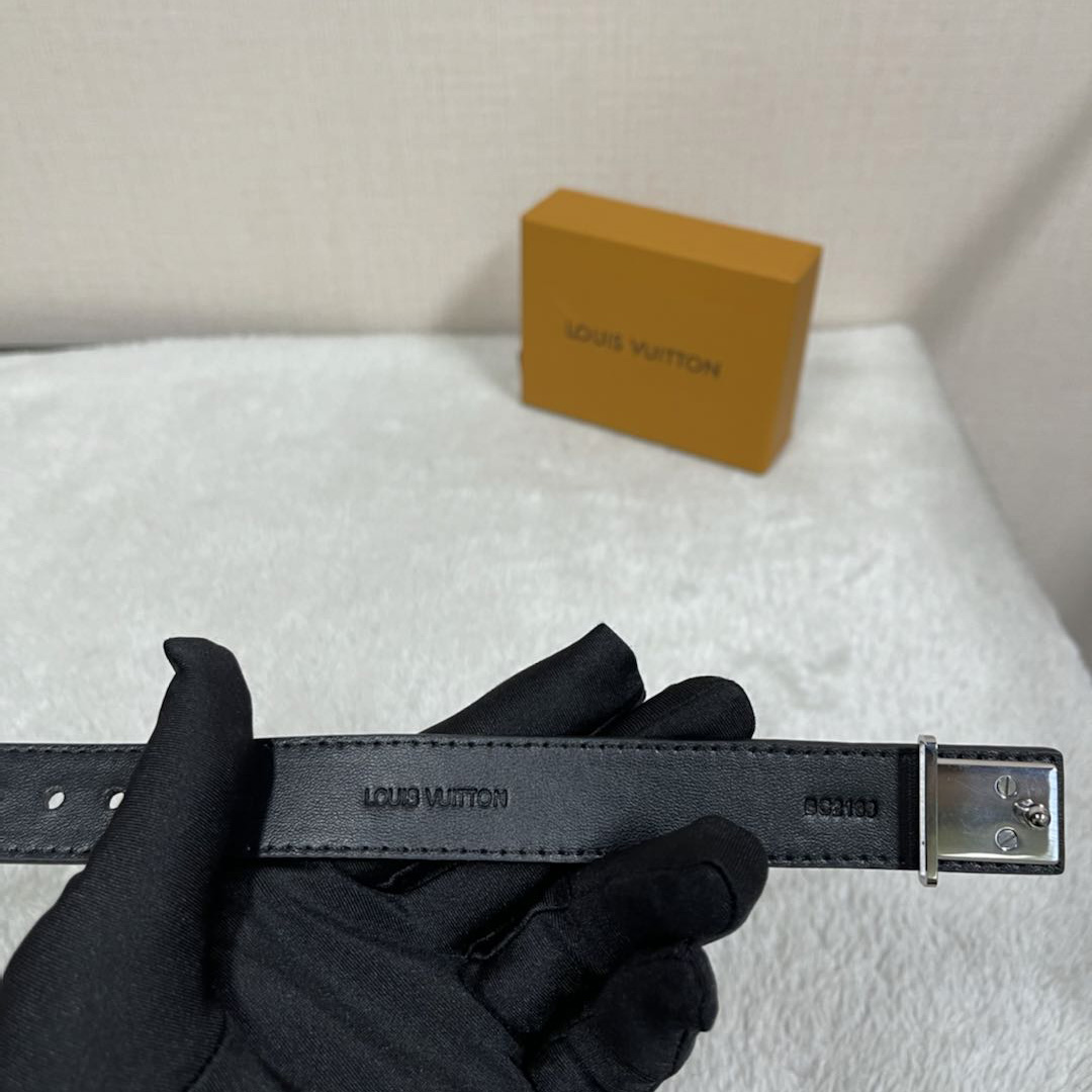 Louis Vuitto LV Slim Bracelet - DopestKickz