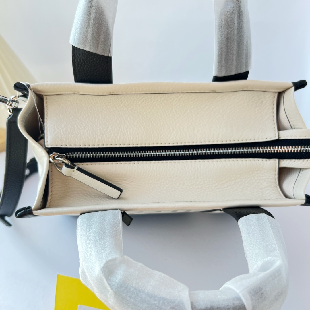 Marc Jacobs The colorblock Tote Bag  (26-20-13cm) - DopestKickz