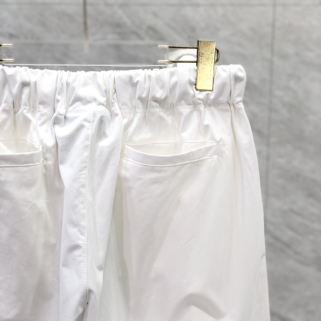 Fear of God Essentials Relaxed Trouser - DopestKickz