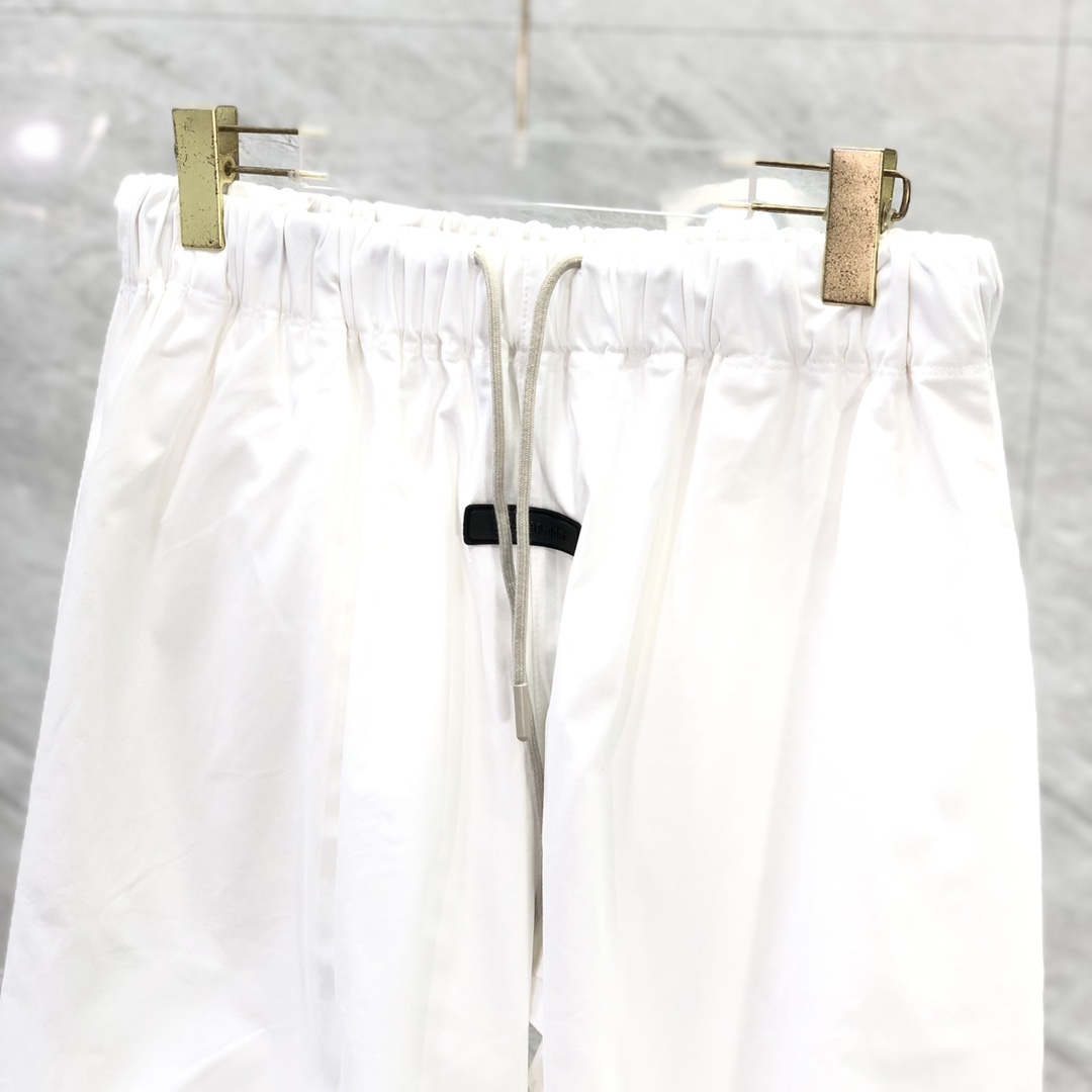 Fear of God Essentials Relaxed Trouser - DopestKickz