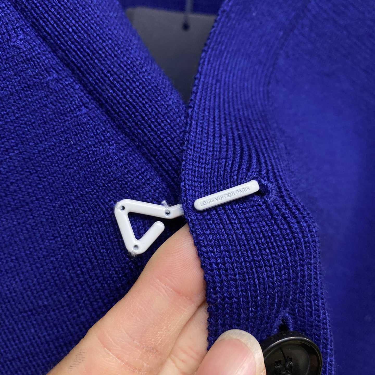 Louis Vuitton Cardigan - DopestKickz