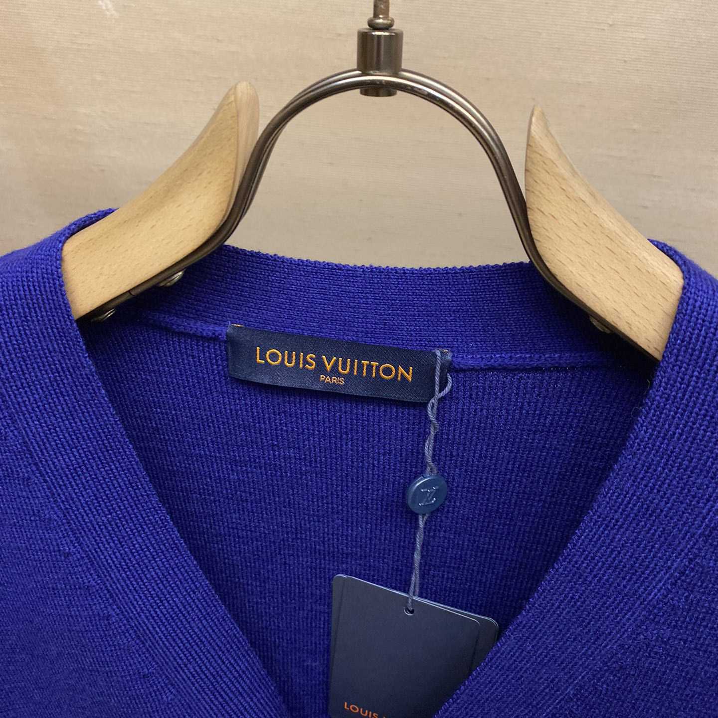 Louis Vuitton Cardigan - DopestKickz
