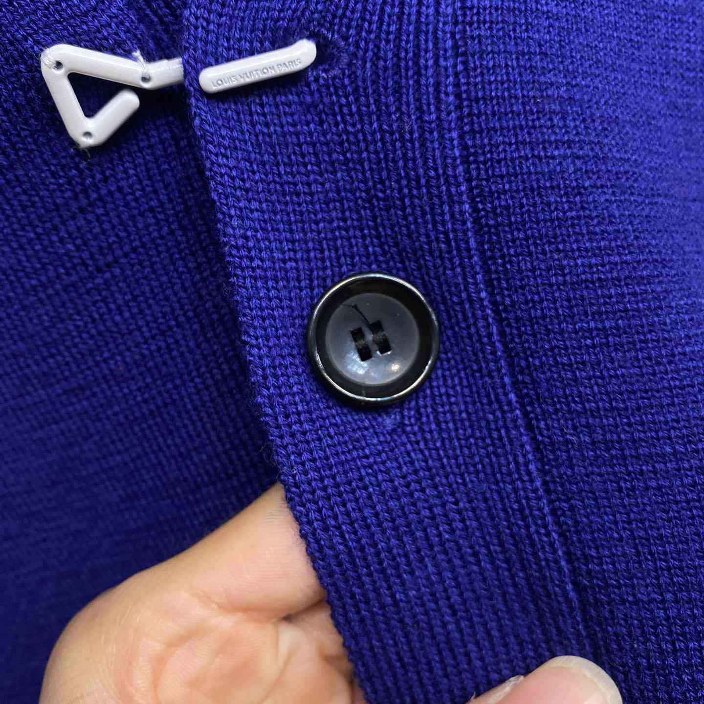Louis Vuitton Cardigan - DopestKickz