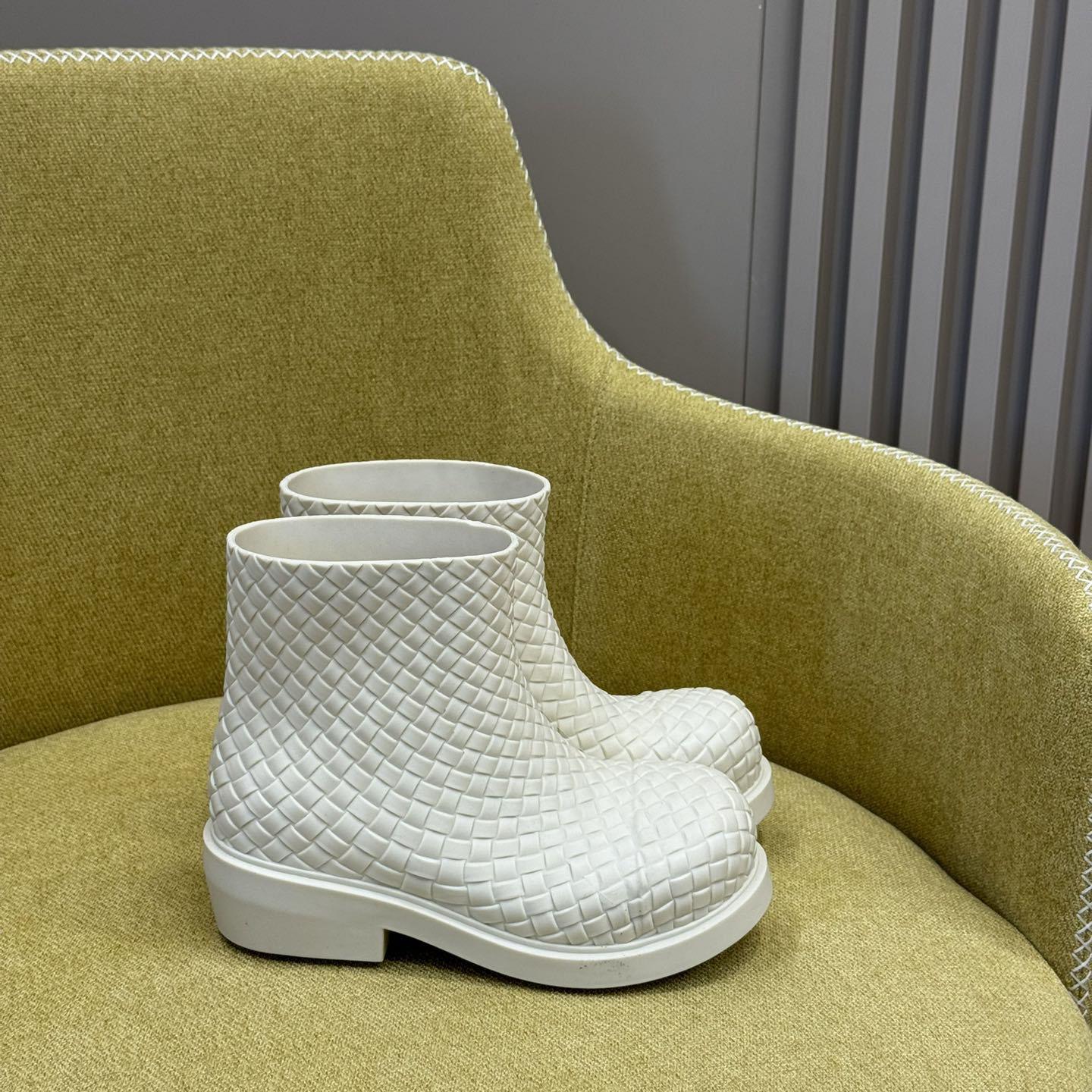 Bottega Veneta Fireman Ankle Boot - DopestKickz