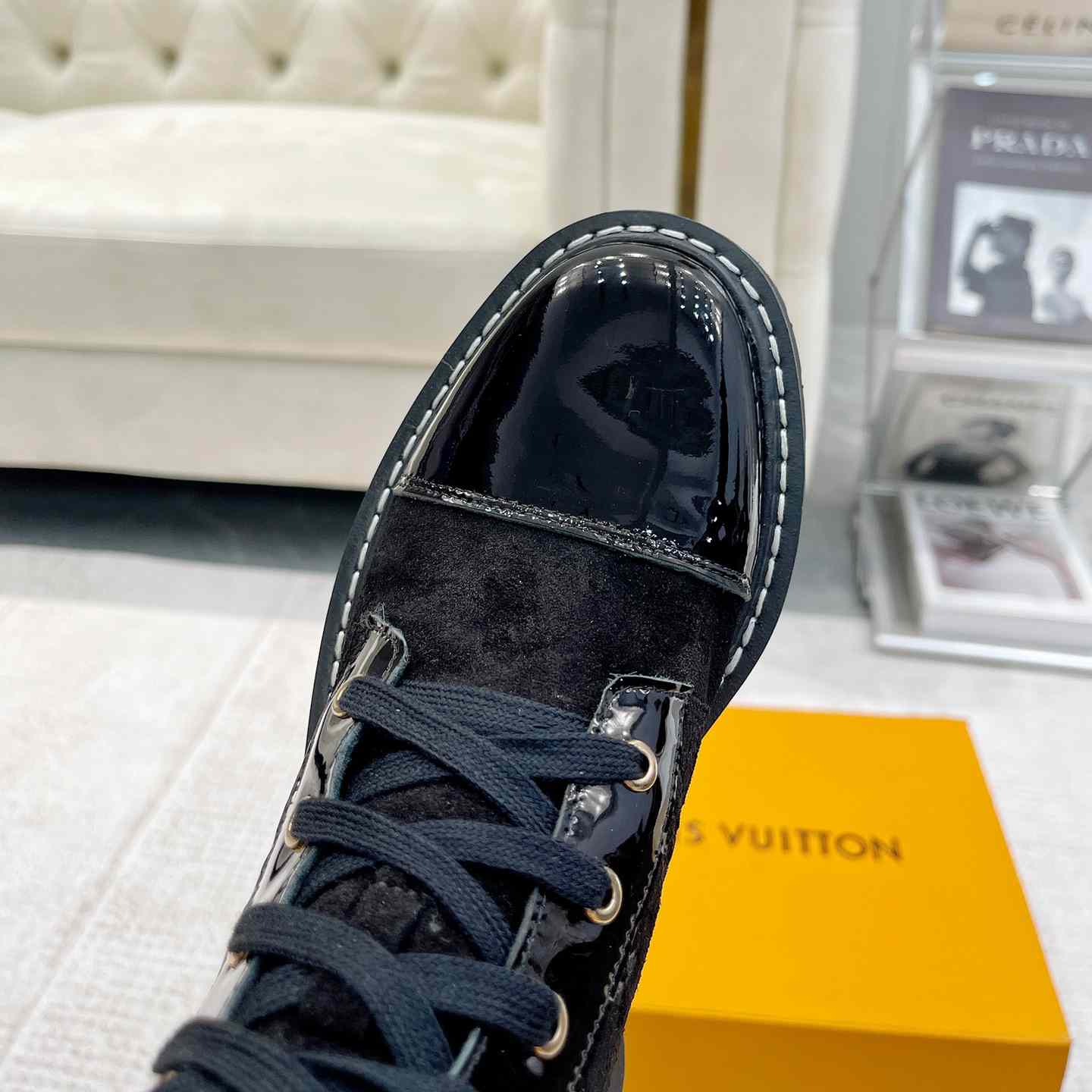 Louis Vuitton Territory Flat Ranger - DopestKickz