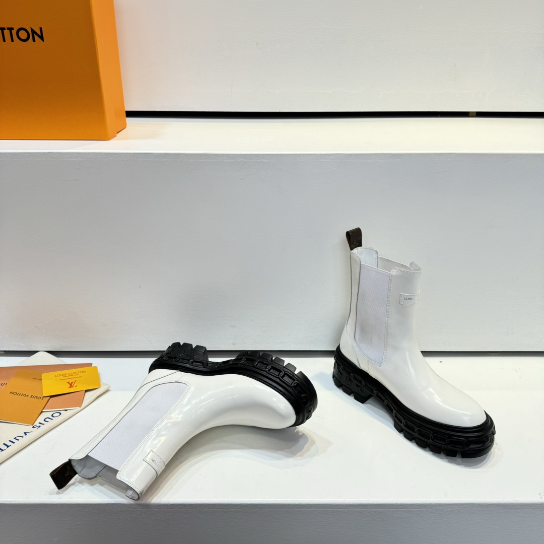 Louis Vuitton LV Record Chelsea Boot - DopestKickz
