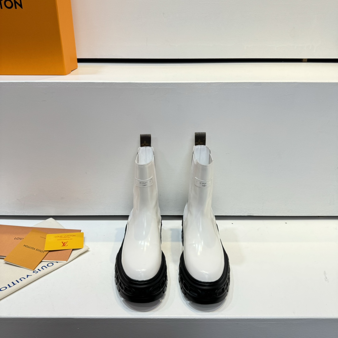 Louis Vuitton LV Record Chelsea Boot - DopestKickz