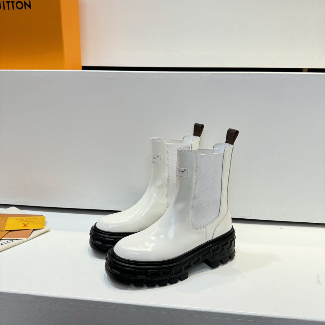 Louis Vuitton LV Record Chelsea Boot - DopestKickz