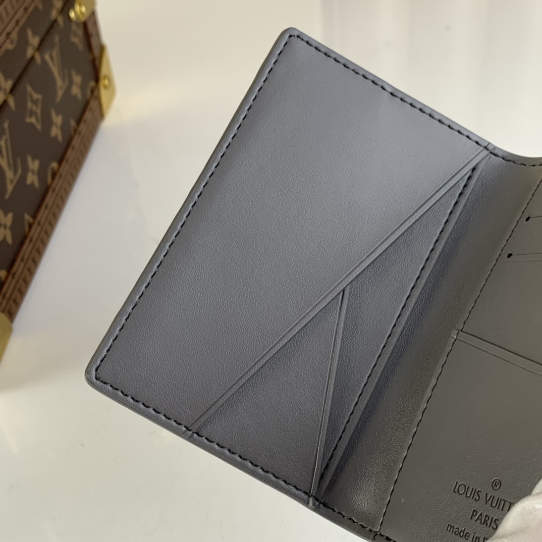 Louis Vuitton Pocket Organizer  M81382 - DopestKickz