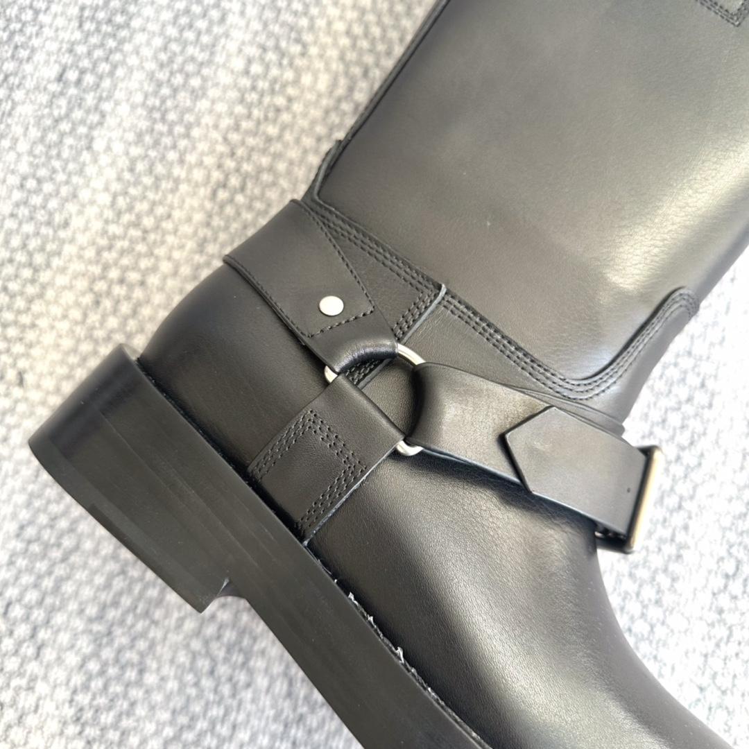 Burberry Leather Saddle Low Boots - DopestKickz